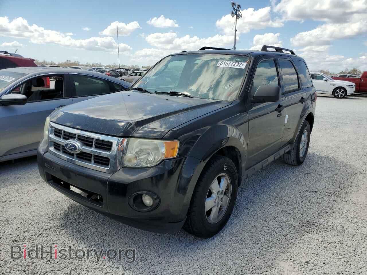 2010 FORD ESCAPE - VIN: 1FMCU0D77AKD16229 - Фото 2