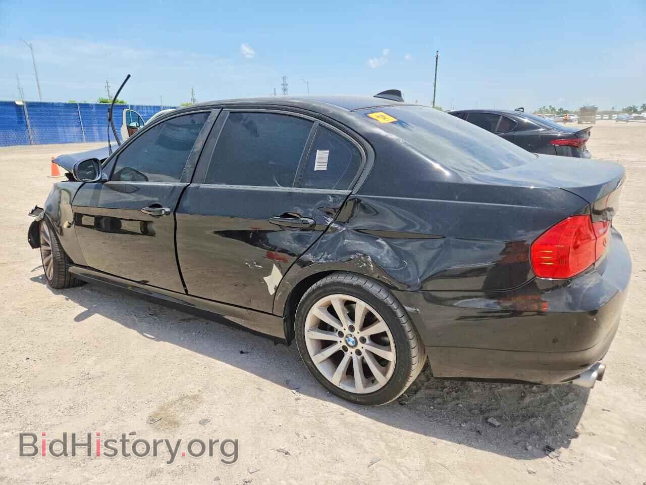 2011 BMW 3 SERIES - VIN: WBAPH7C52BE675052 - Фото 2