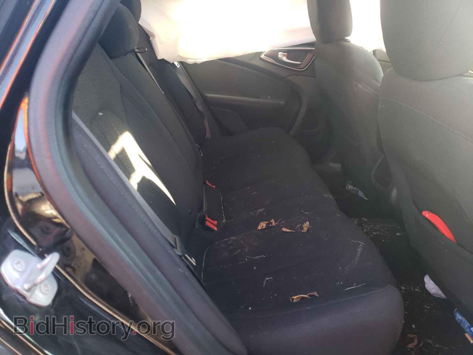 2015 CHRYSLER 200 - VIN: 1C3CCCAB1FN738640 - Фото 6