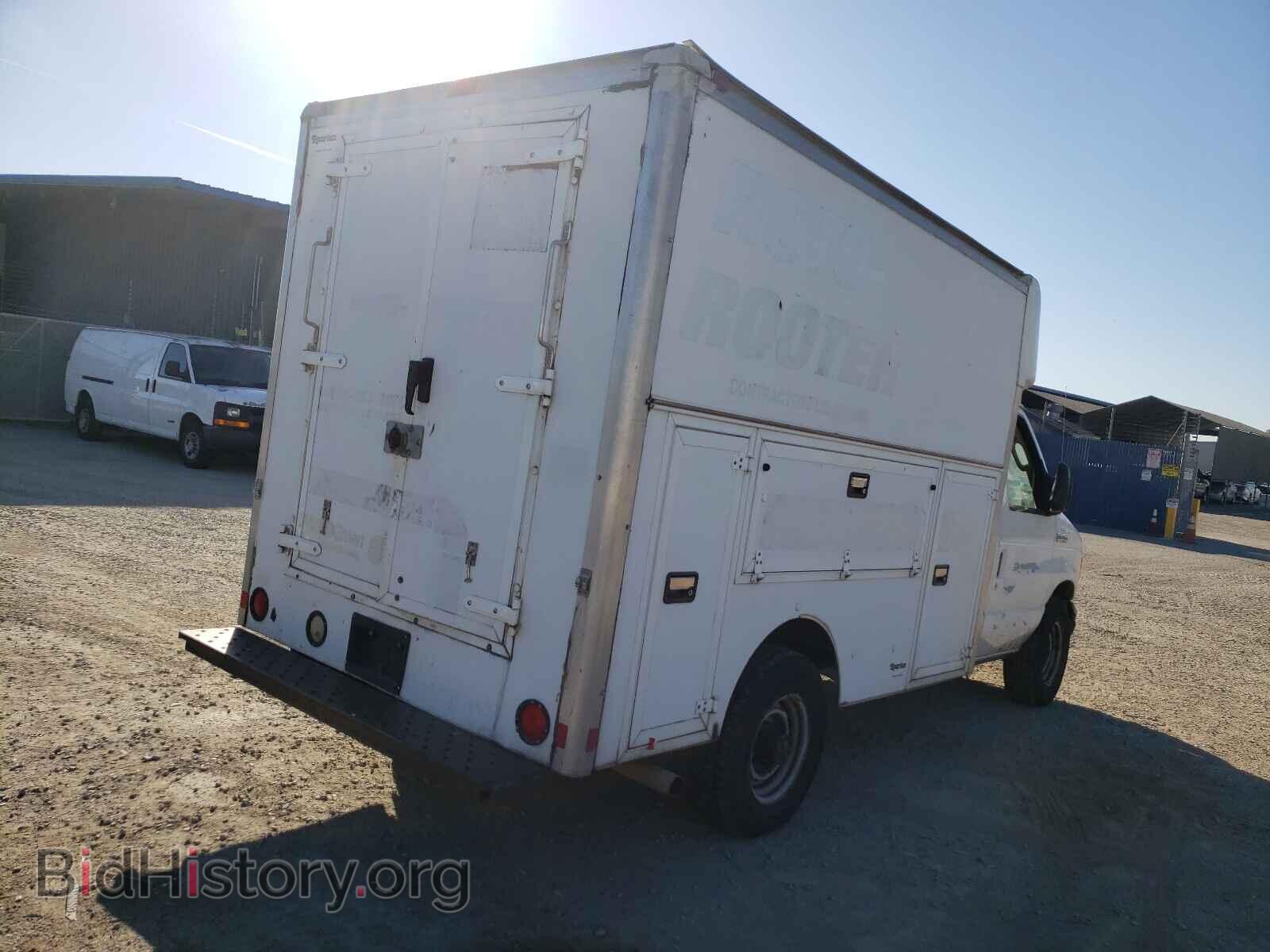 2007 FORD ECONOLINE - VIN: 1FDSE35L17DA65470 - Фото 4
