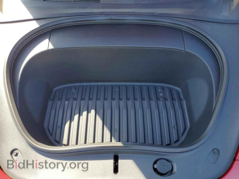 2024 Tesla MODEL 3 (VIN 5YJ3E1EA5RF725095) — photo 11 of 14