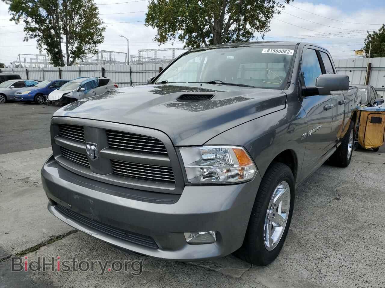 2011 DODGE RAM 1500 - VIN: 1D7RB1GT6BS579712 - Фото 2