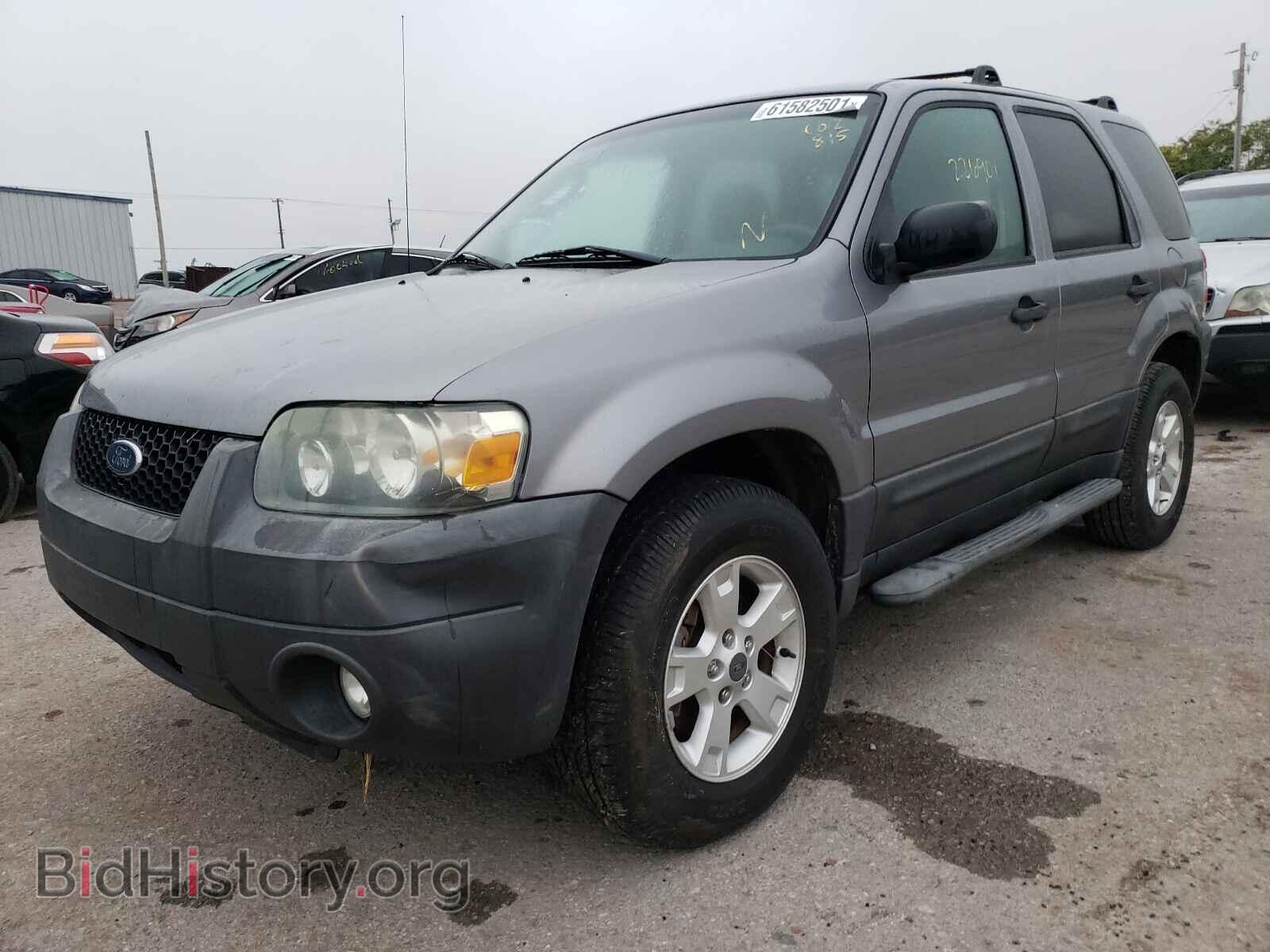 2007 FORD ESCAPE - VIN: 1FMCU93167KC02815 - Фото 2