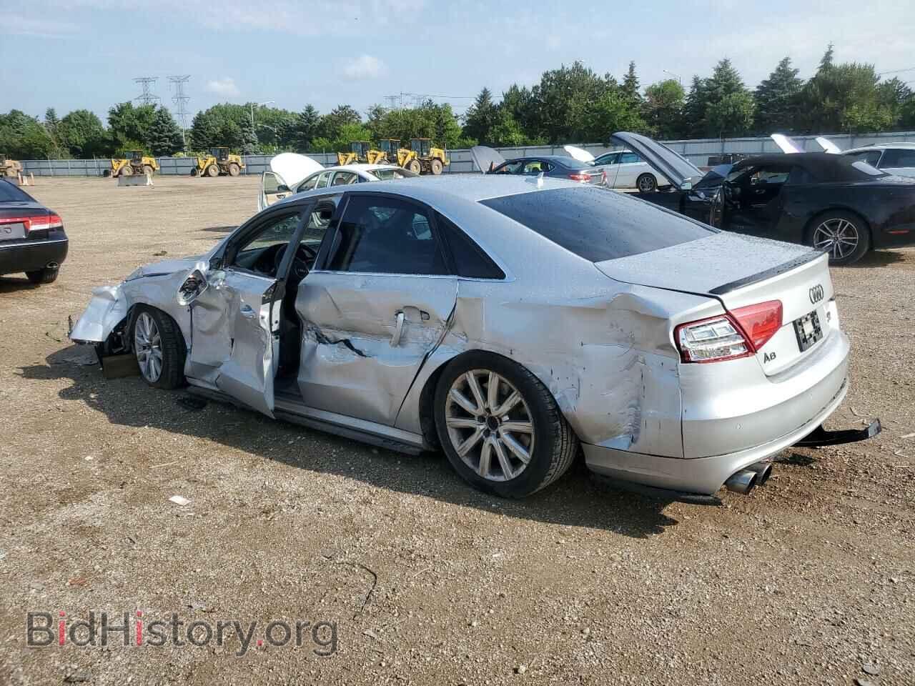 2011 AUDI A8 - VIN: WAUAVAFD7BN020609 - Фото 2