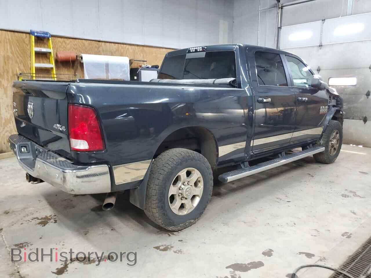 2016 RAM All Models - VIN: 3C6UR5DJ5GG354083 - Photo 3