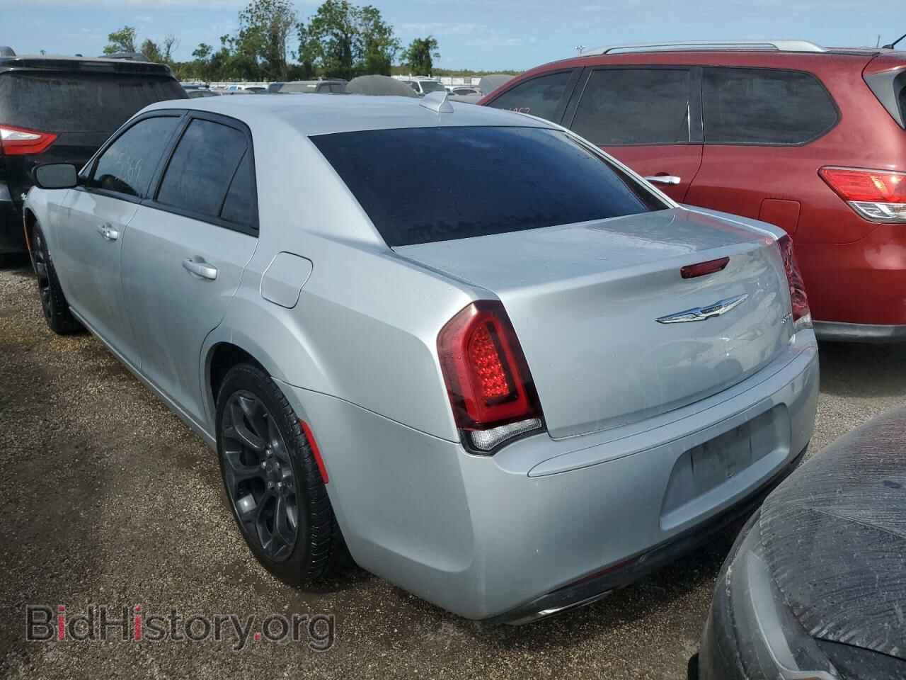 2019 CHRYSLER 300 - VIN: 2C3CCAAG1KH590721 - Фото 3