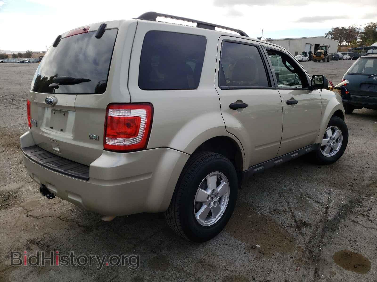 2011 FORD ESCAPE - VIN: 1FMCU0DG1BKB73263 - Фото 4