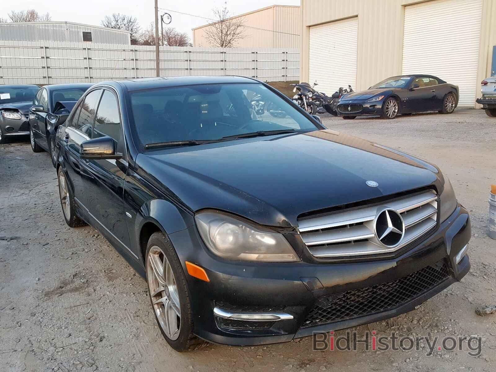 Photo WDDGF4HB9CA607898 - MERCEDES-BENZ C CLASS 2012