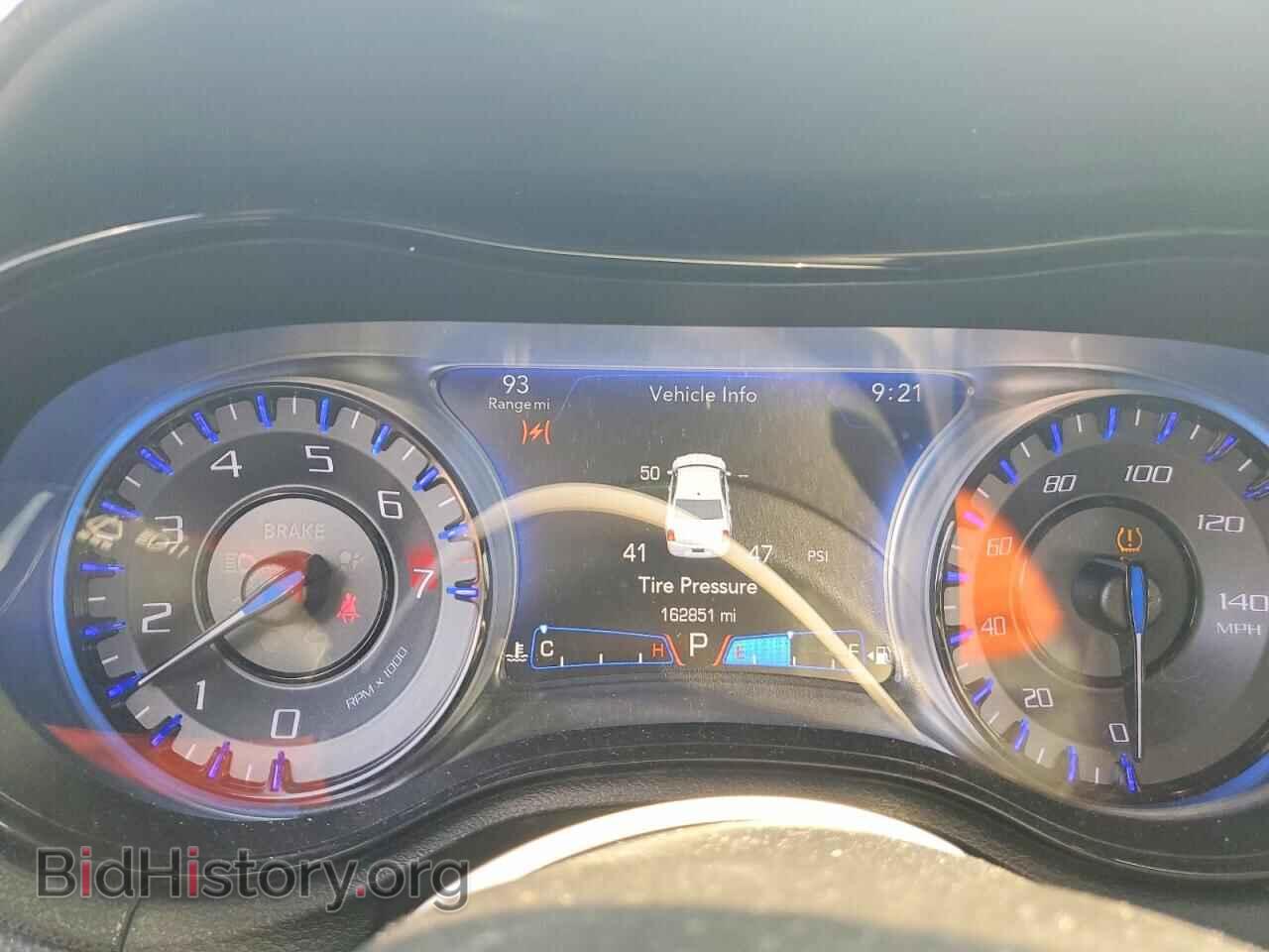 2016 CHRYSLER 300 - VIN: 2C3CCAGG9GH209034 - Photo 9