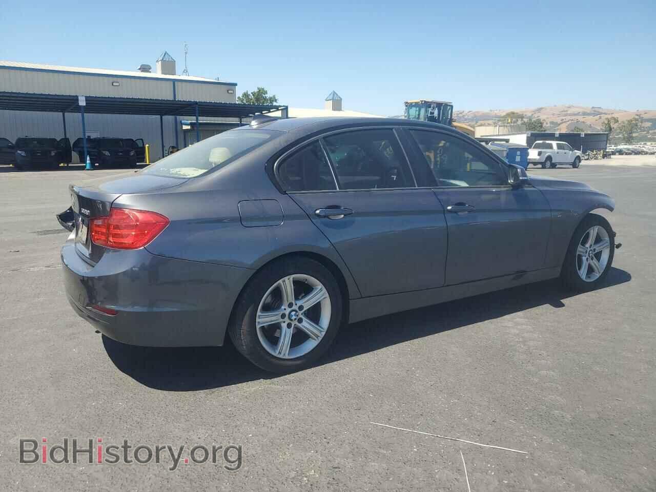 2013 BMW 3 SERIES - VIN: WBA3A5C55DF601080 - Фото 3