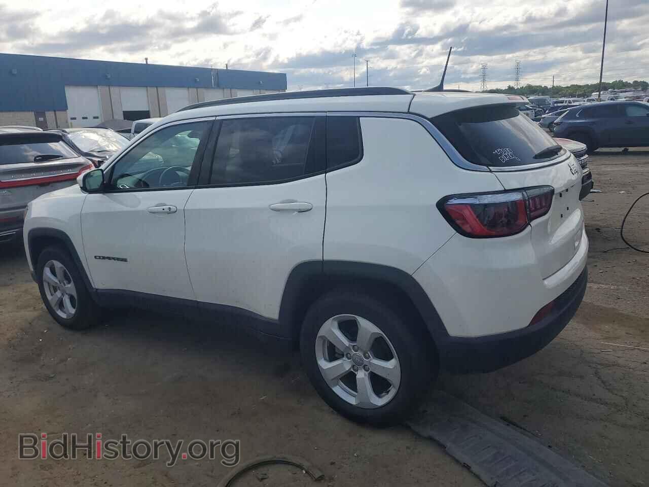 2018 JEEP COMPASS - VIN: 3C4NJCBB5JT240913 - Photo 2