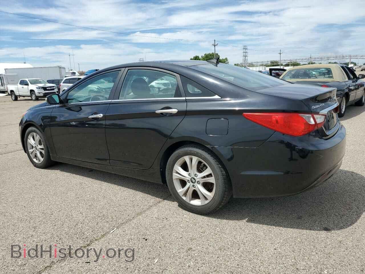 2011 HYUNDAI SONATA - VIN: 5NPEC4ACXBH036295 - Фото 2