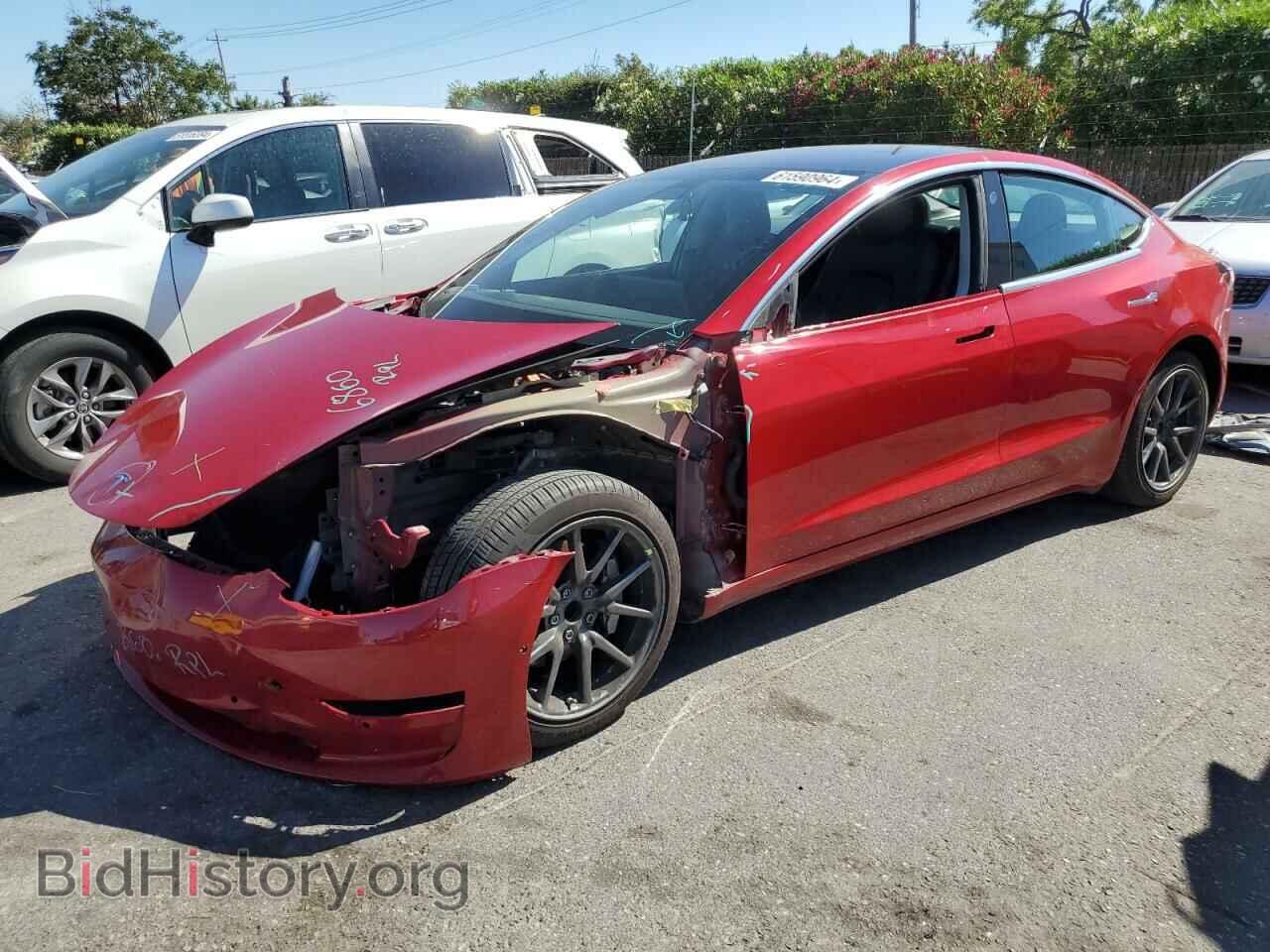 Фотография 5YJ3E1EA1JF060667 - TESLA MODEL 3 2018