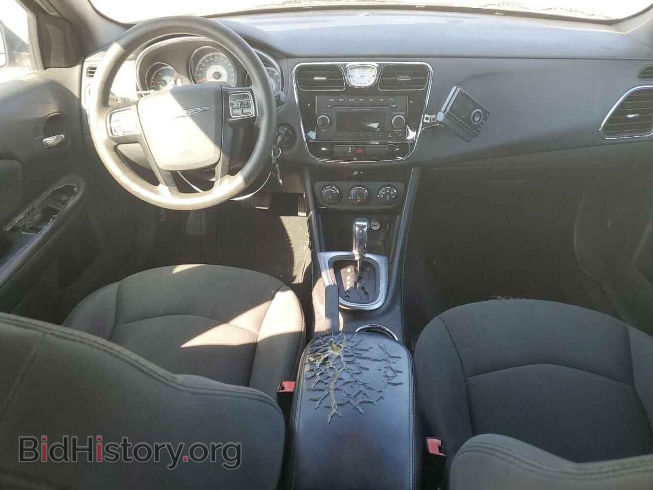 2012 CHRYSLER 200 - VIN: 1C3CCBAB3CN104946 - Фото 8