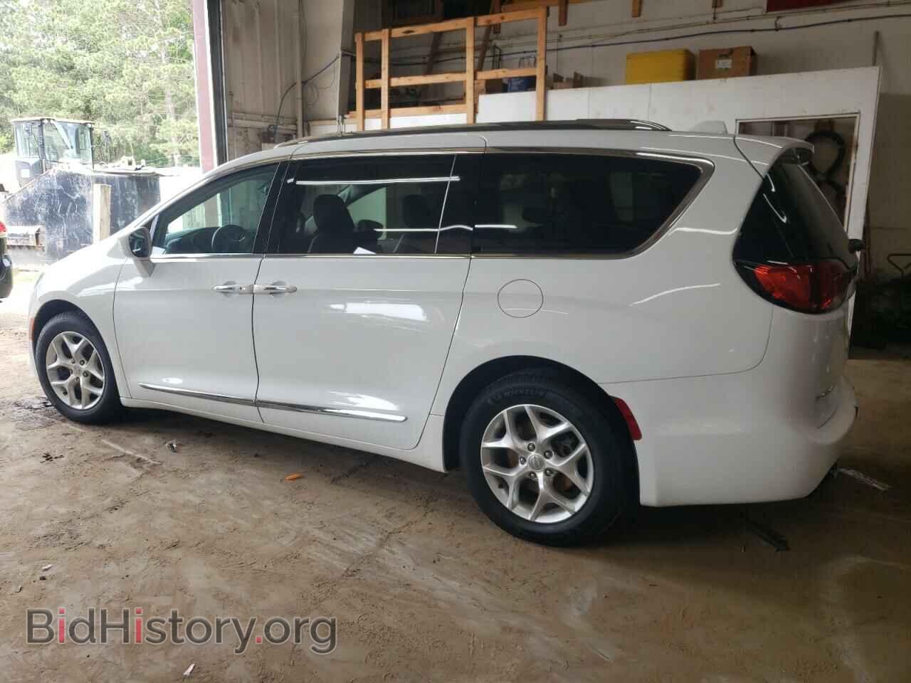 2017 CHRYSLER PACIFICA - VIN: 2C4RC1EG0HR796843 - Photo 2