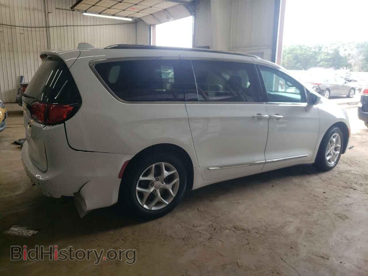 2017 CHRYSLER PACIFICA - VIN: 2C4RC1EG0HR796843 - Photo 3