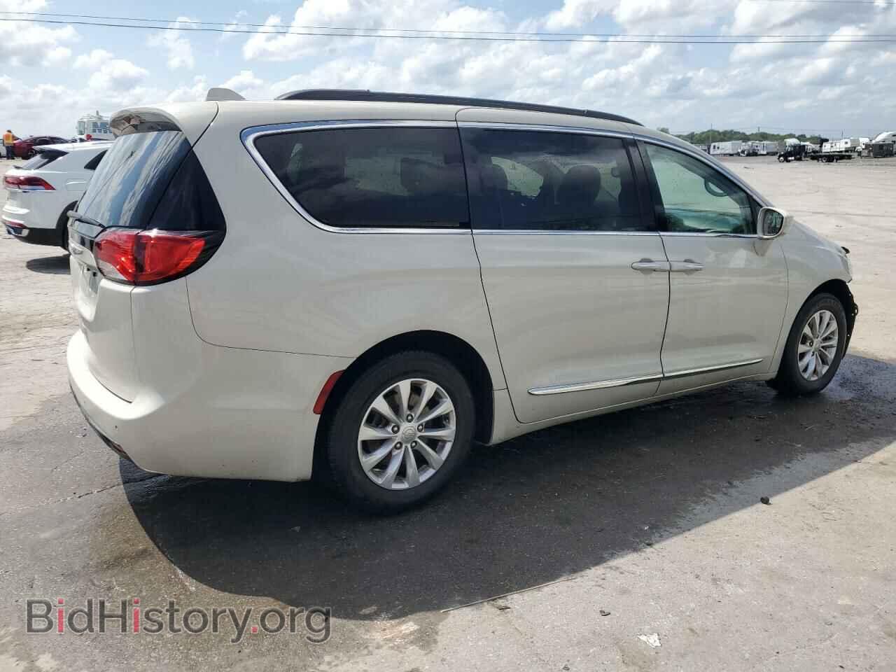 2017 CHRYSLER PACIFICA - VIN: 2C4RC1BG5HR745522 - Фото 3