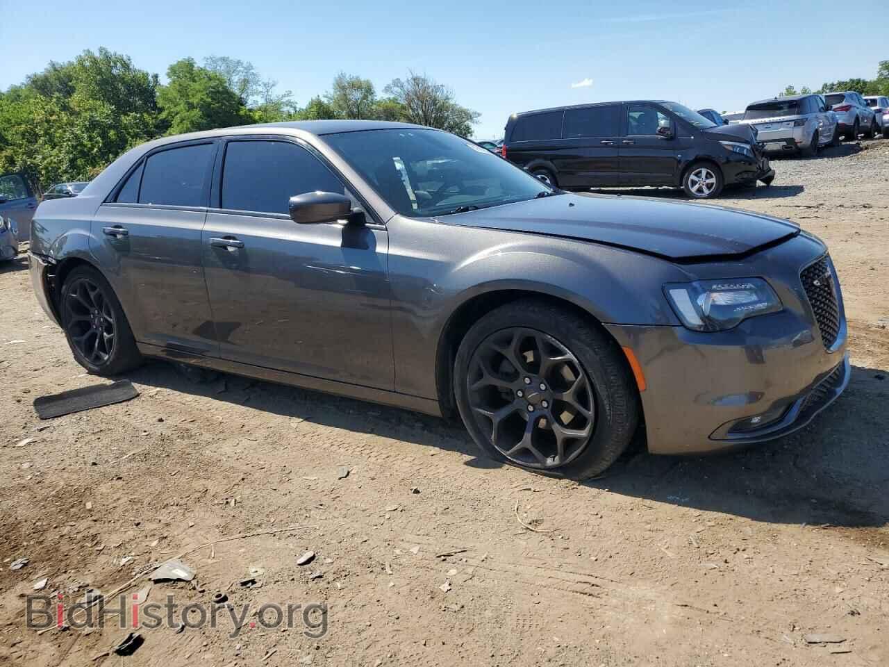 2019 CHRYSLER 300 - VIN: 2C3CCABG5KH654080 - Фото 4
