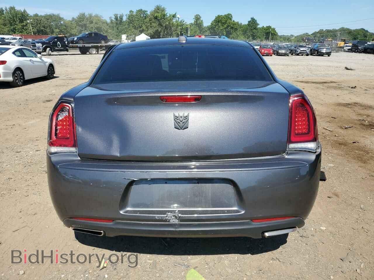 2019 CHRYSLER 300 - VIN: 2C3CCABG5KH654080 - Фото 6