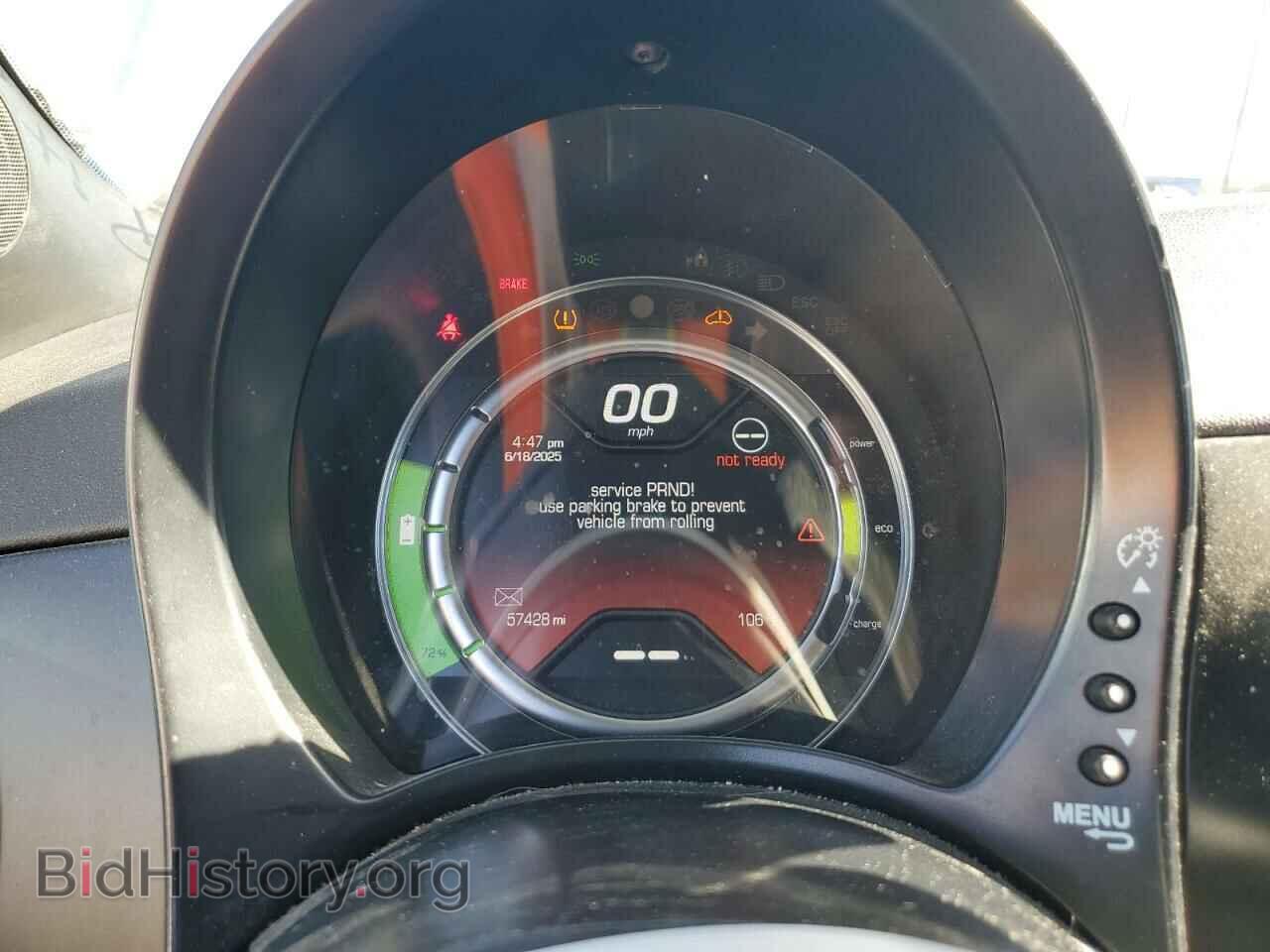 2017 FIAT 500 - VIN: 3C3CFFGEXHT565603 - Photo 9