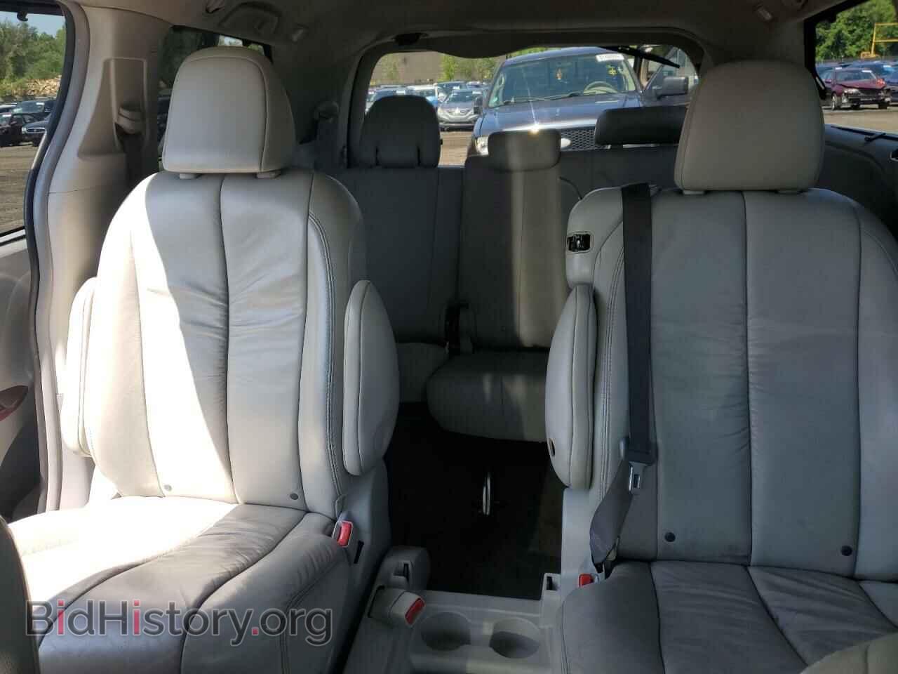 2011 TOYOTA All Models - VIN: 5TDYK3DC7BS046668 - Фото 10