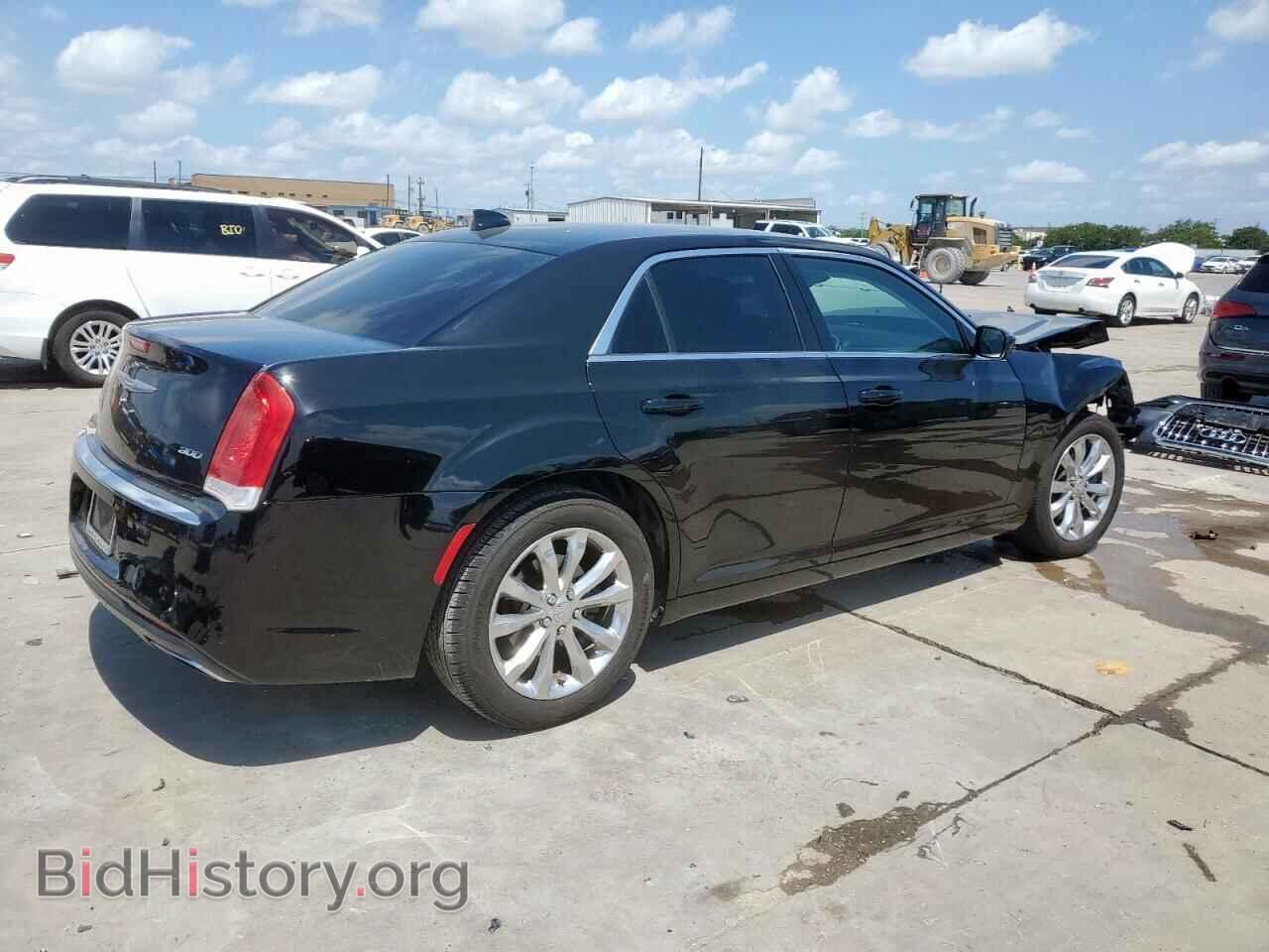 2017 CHRYSLER 300 - VIN: 2C3CCARG4HH534267 - Фото 3
