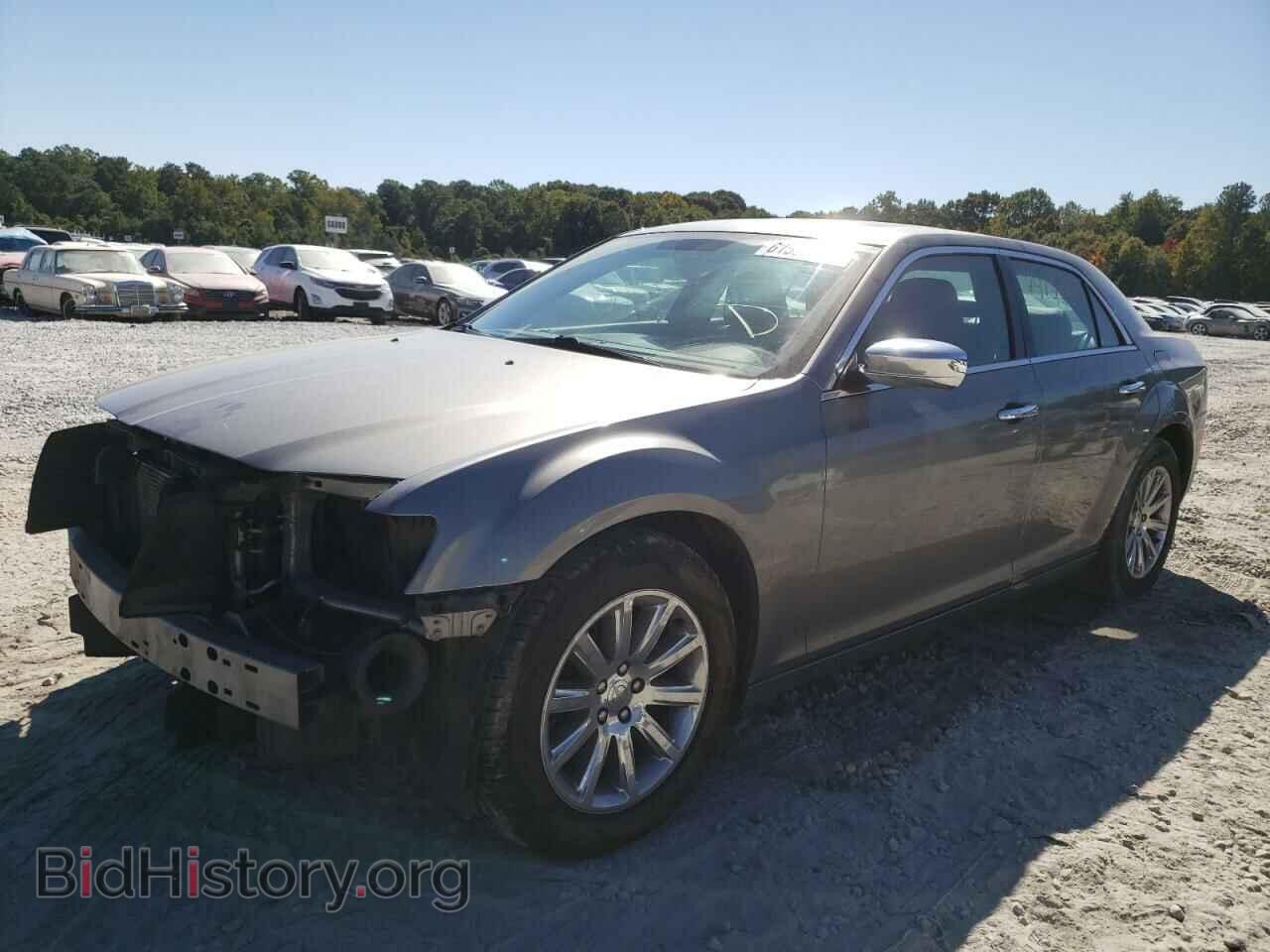 2011 CHRYSLER 300 - VIN: 2C3CA5CG8BH559587 - Фото 2