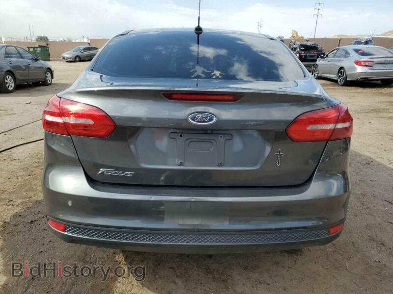 2017 Ford FOCUS (VIN 1FADP3E24HL290347) — фото 6 из 15