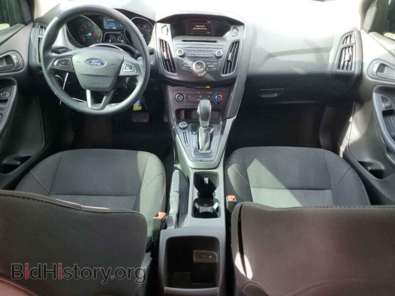 2017 Ford FOCUS (VIN 1FADP3E24HL290347) — фото 8 из 15