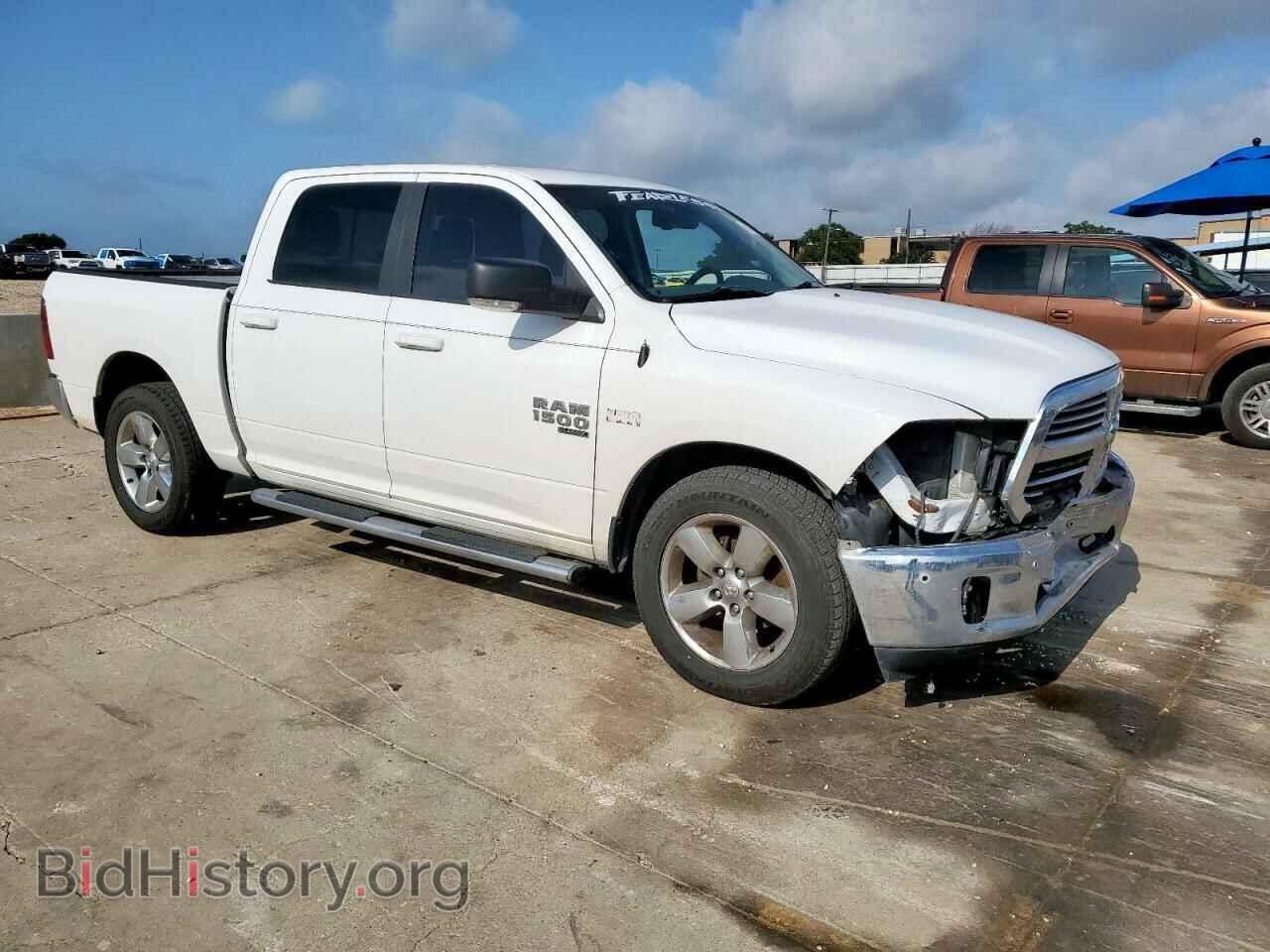 2019 RAM 1500 - VIN: 1C6RR6LT9KS572754 - Фото 4