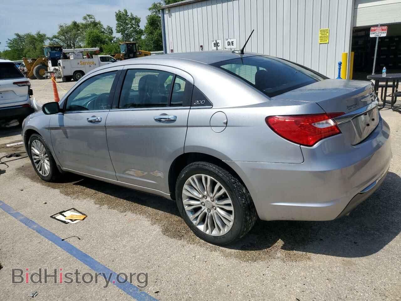 2013 CHRYSLER 200 - VIN: 1C3CCBCG2DN510453 - Фото 2