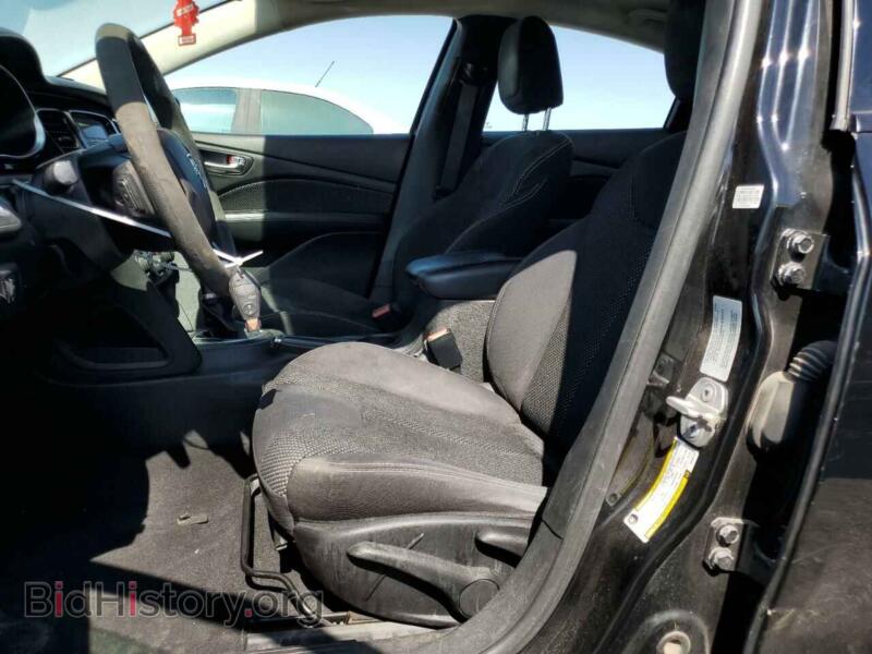2016 Dodge DART (VIN 1C3CDFBB2GD538127) — photo 7 of 12