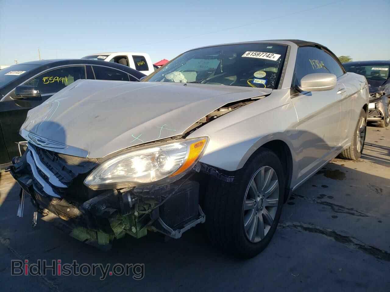 2012 CHRYSLER 200 - VIN: 1C3BCBEB2CN229040 - Фото 2