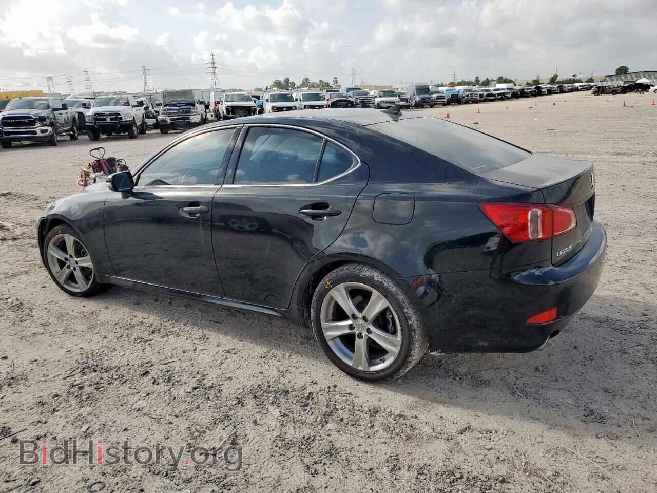 2011 LEXUS IS - VIN: JTHBF5C24B5131826 - Фото 2