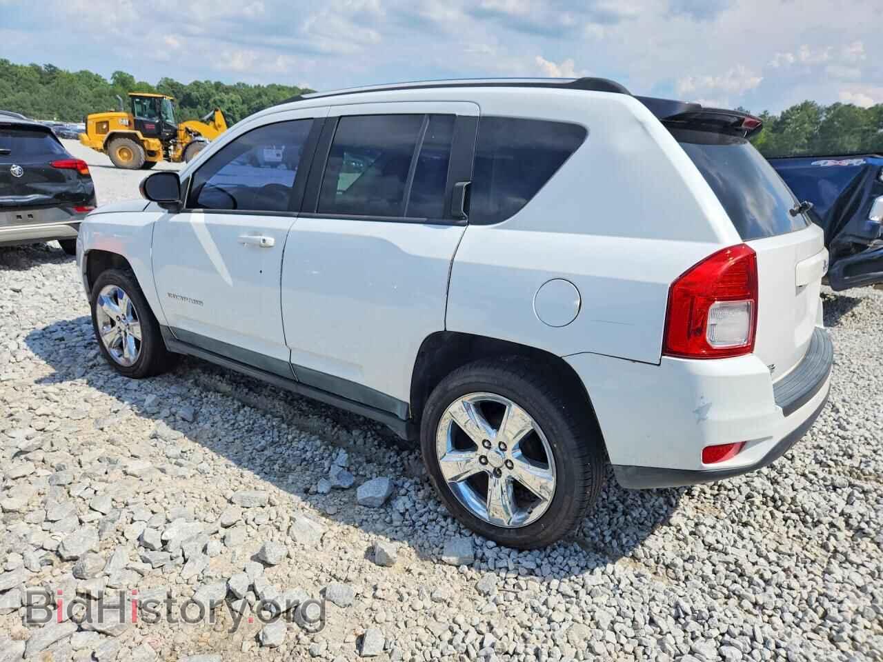 2011 JEEP COMPASS - VIN: 1J4NT1FB1BD253314 - Photo 2