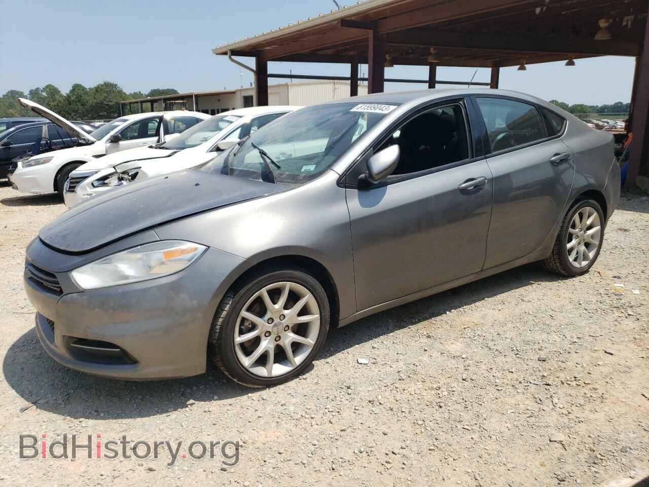 Photo 1C3CDFBA3DD214252 - DODGE DART 2013