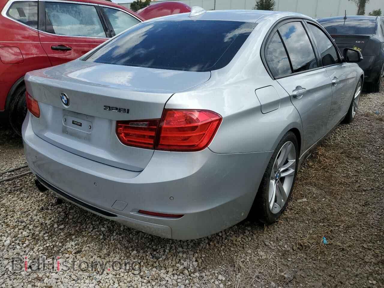 2012 BMW 3 SERIES - VIN: WBA3A5C52CF349304 - Фото 4