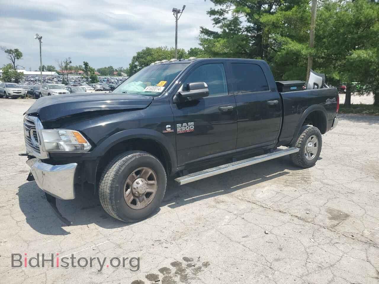 Photo 3C6UR5CL1HG740665 - RAM All Models 2017
