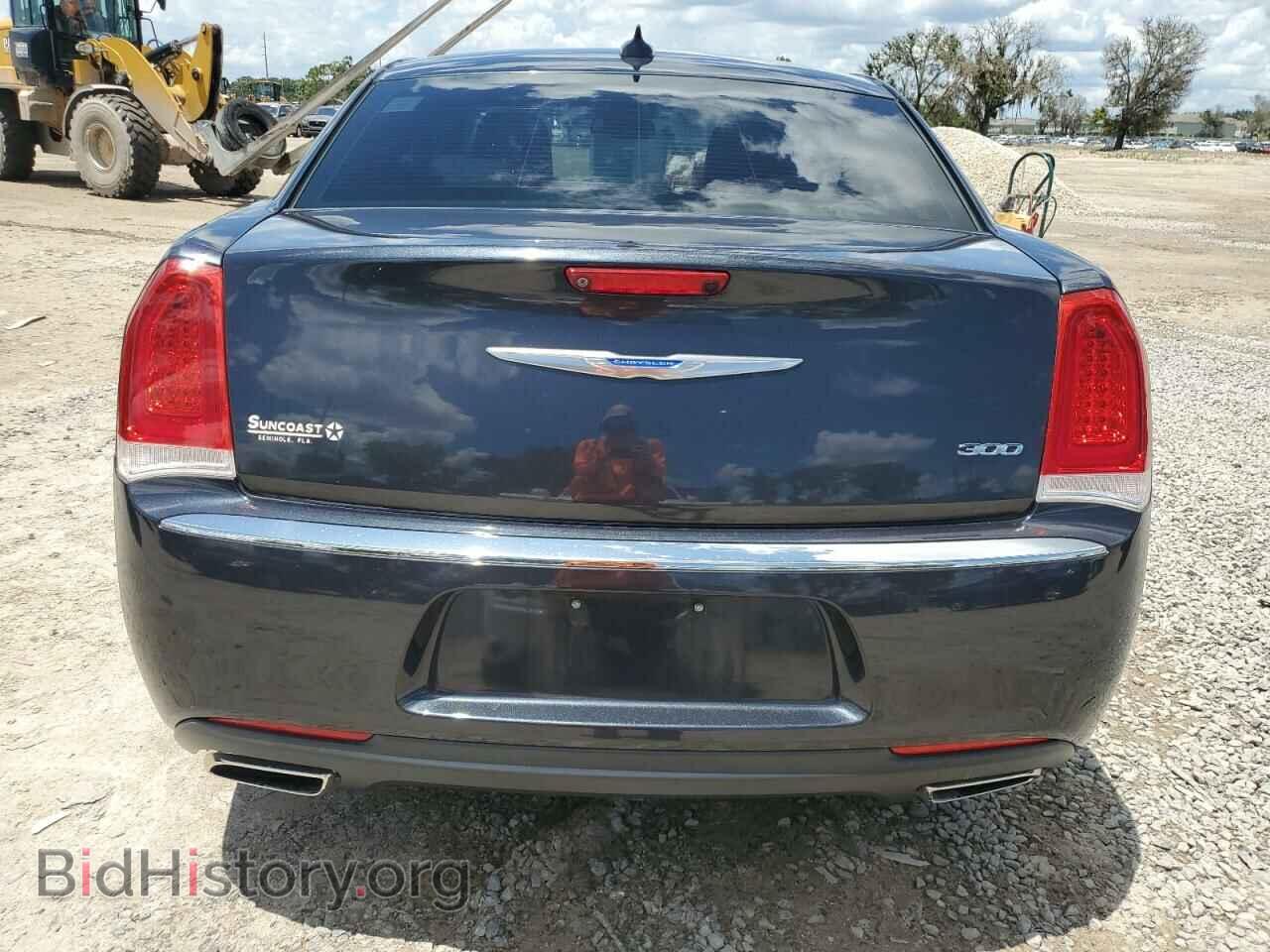 2018 CHRYSLER 300 - VIN: 2C3CCAAG2JH338300 - Фото 6