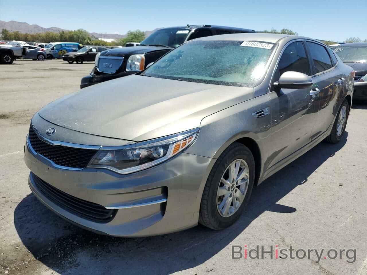 Photo 5XXGT4L36JG221945 - KIA OPTIMA 2018