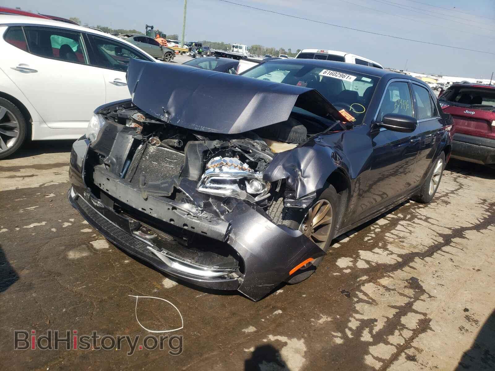 2015 CHRYSLER 300 - VIN: 2C3CCAAG2FH815556 - Фото 2