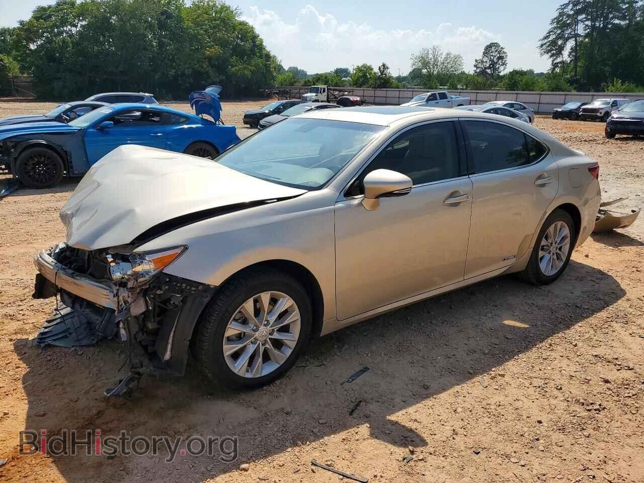 Фотография JTHBW1GG7F2077489 - LEXUS ES300 2015