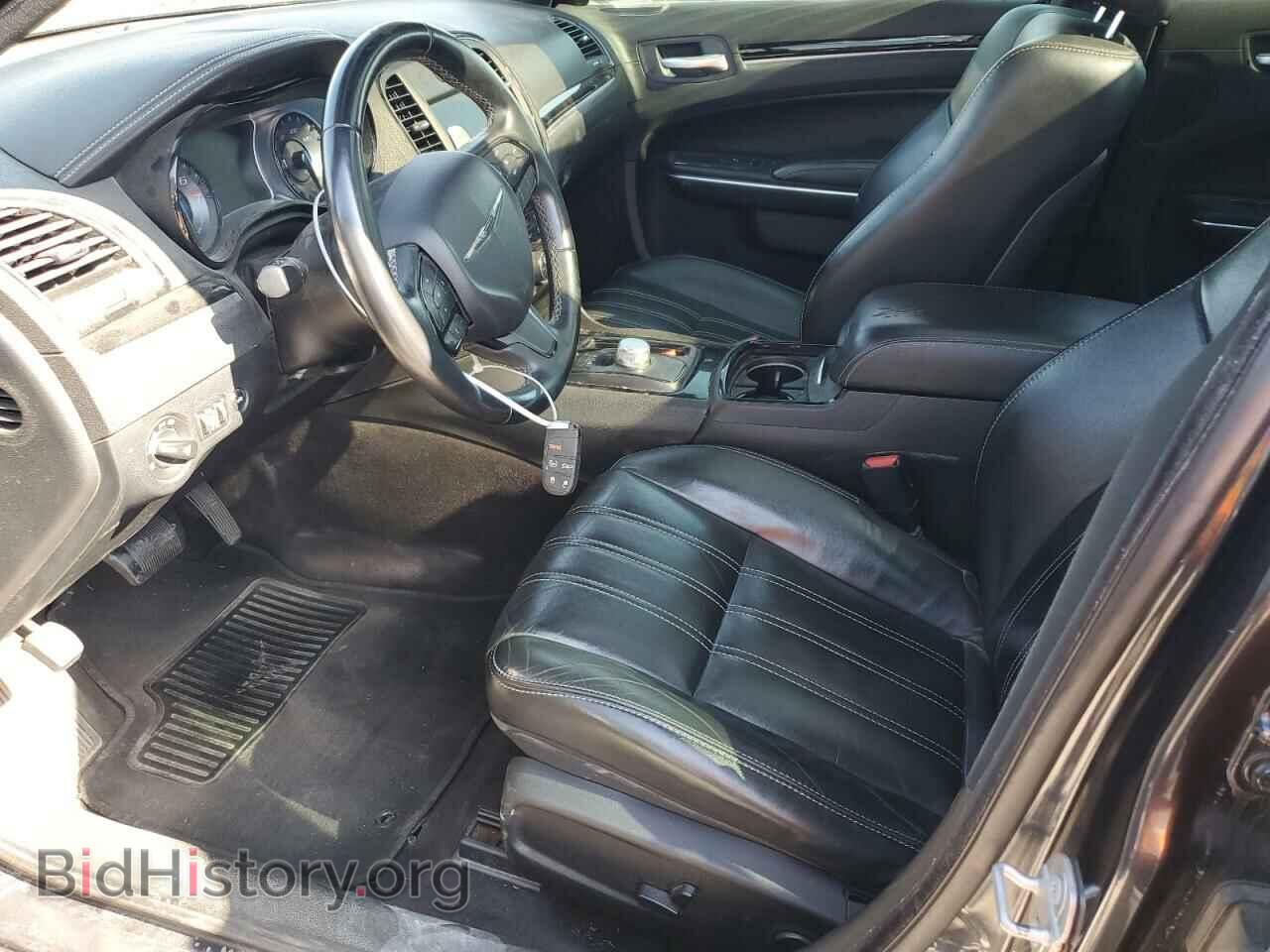 2018 CHRYSLER 300 - VIN: 2C3CCABG3JH244893 - Фото 7