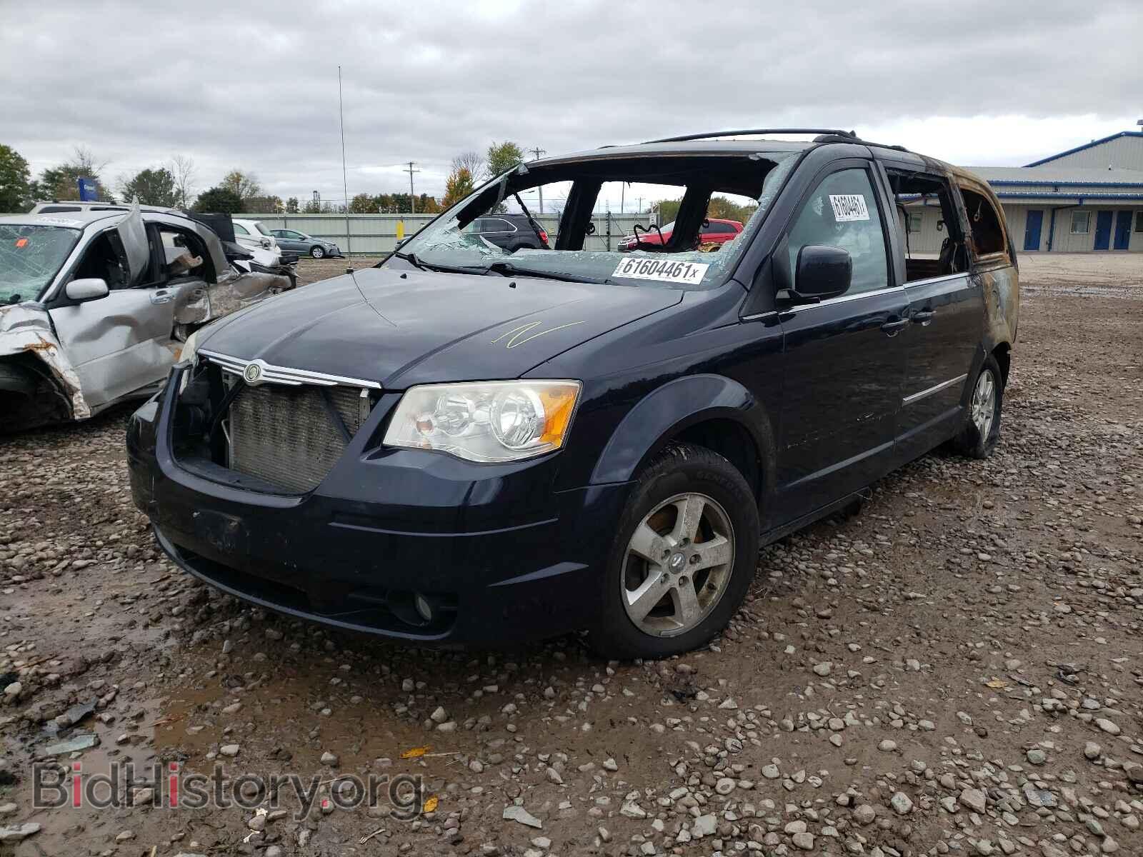 2010 CHRYSLER MINIVAN - VIN: 2A4RR5D16AR148491 - Фото 2