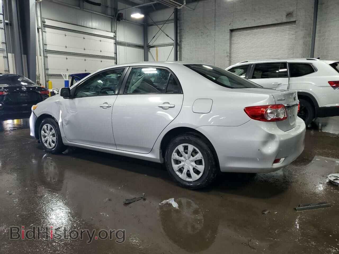 2011 TOYOTA COROLLA - VIN: 2T1BU4EE4BC575607 - Photo 2