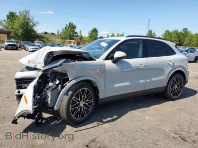2024 Porsche CAYENNE, серый — VIN WP1AA2AY8RDA09180, Copart