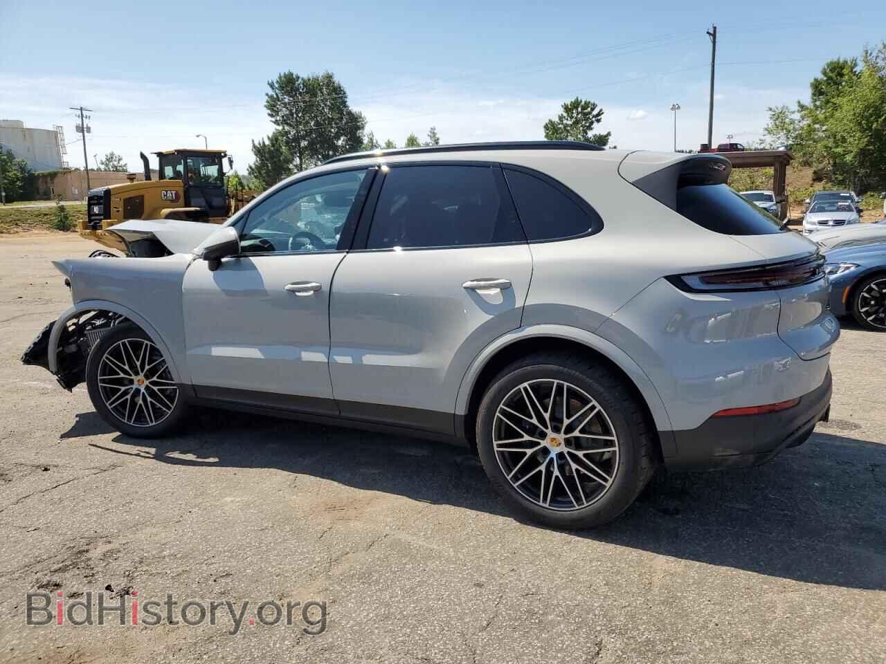 2024 PORSCHE CAYENNE - VIN: WP1AA2AY8RDA09180 - Photo 2