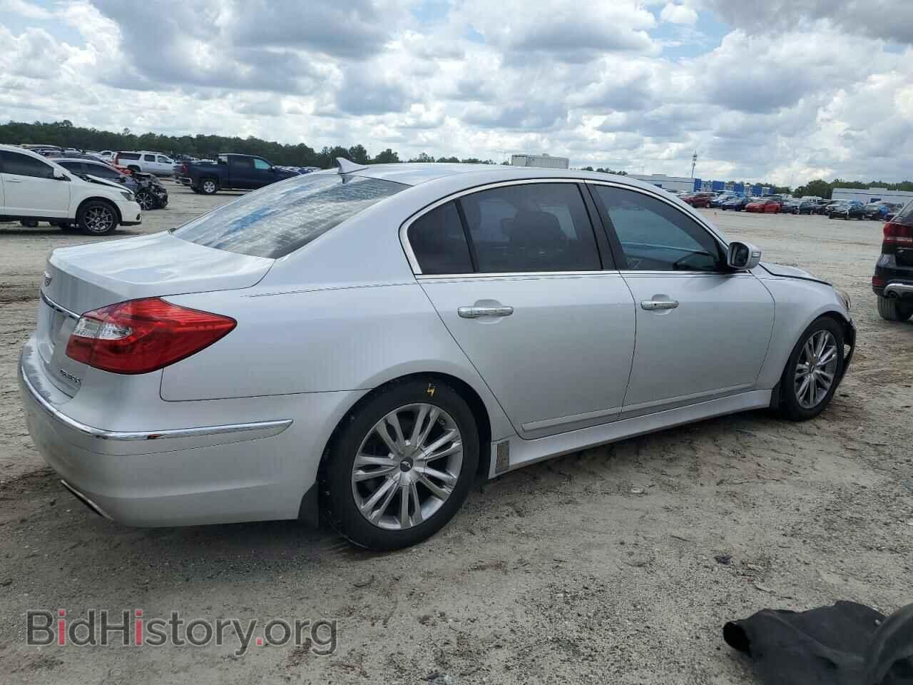 2014 HYUNDAI GENESIS - VIN: KMHGC4DD2EU263113 - Фото 3