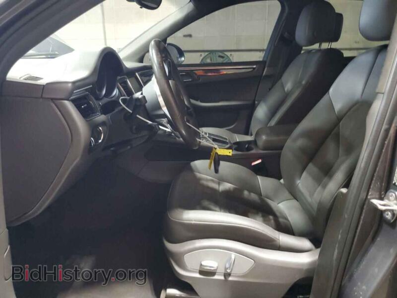 2016 Porsche MACAN (VIN WP1AB2A52GLB43771) — photo 7 of 13