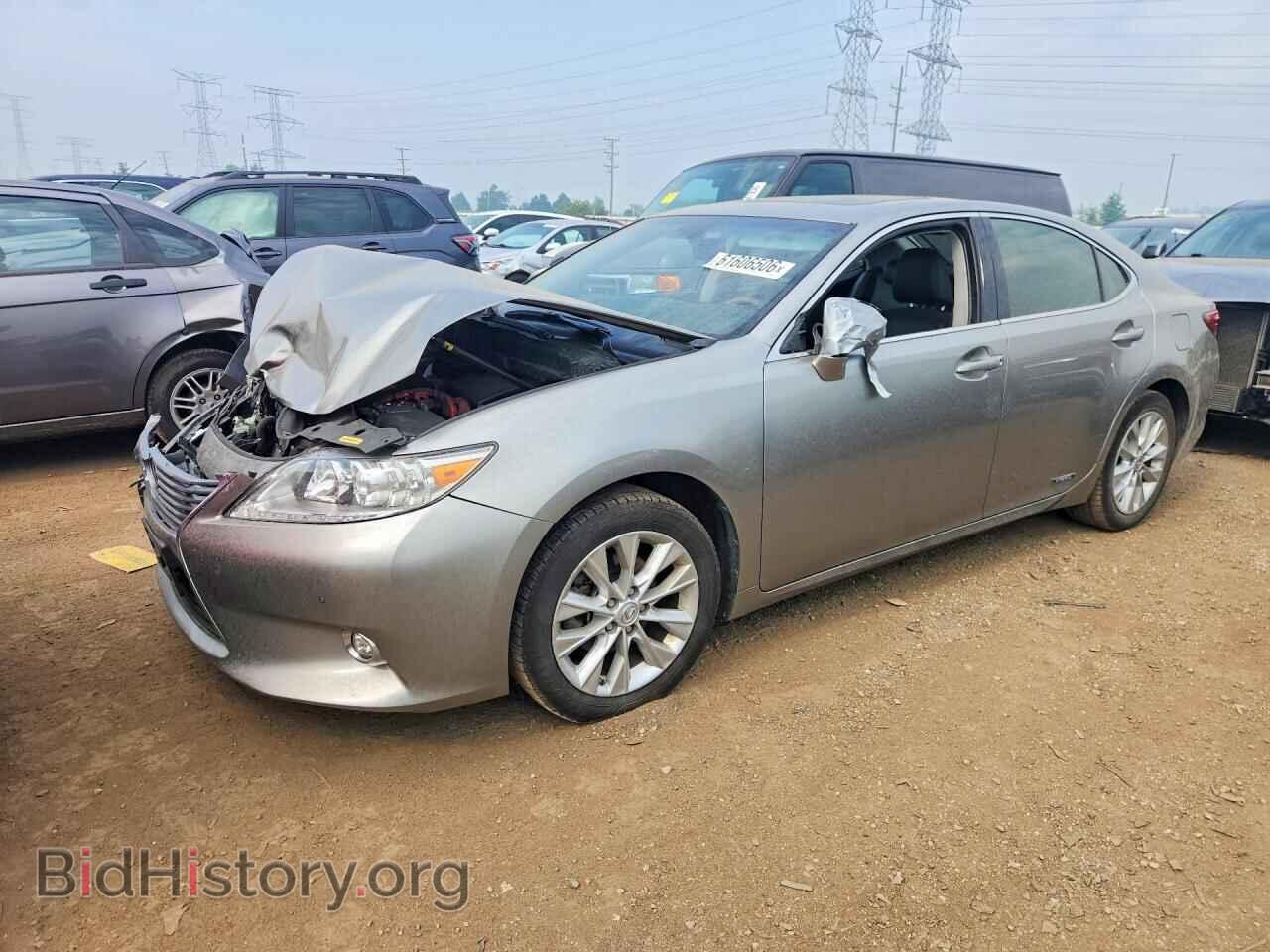Фотография JTHBW1GG2F2086715 - LEXUS ES300 2015
